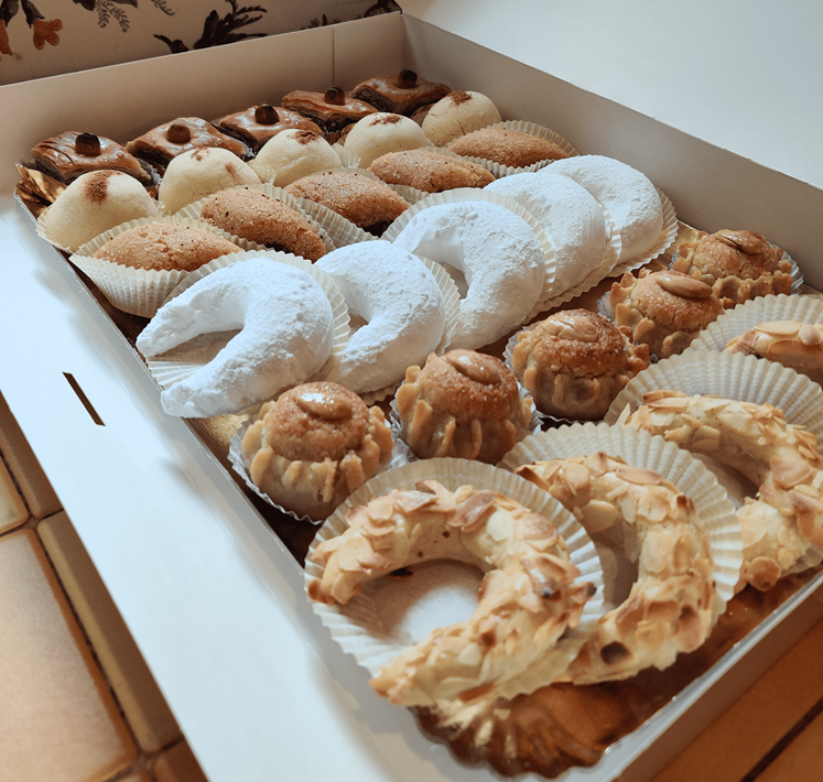Assortiment de pâtisseries algériennes