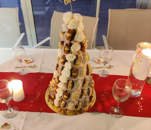 Pièce montée de dates fourrées pour événement